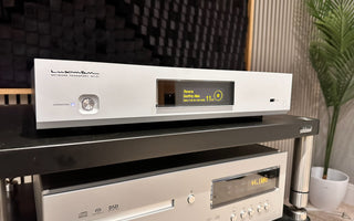 Luxman NT-07 arrives in the UK - now in our Reference Luxman system.
