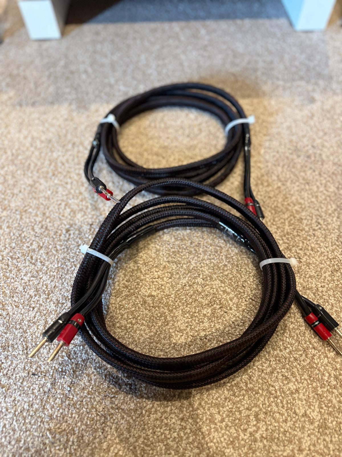 Clearance: AudioQuest Rocket 33 Speaker Cable 3.0m pair
