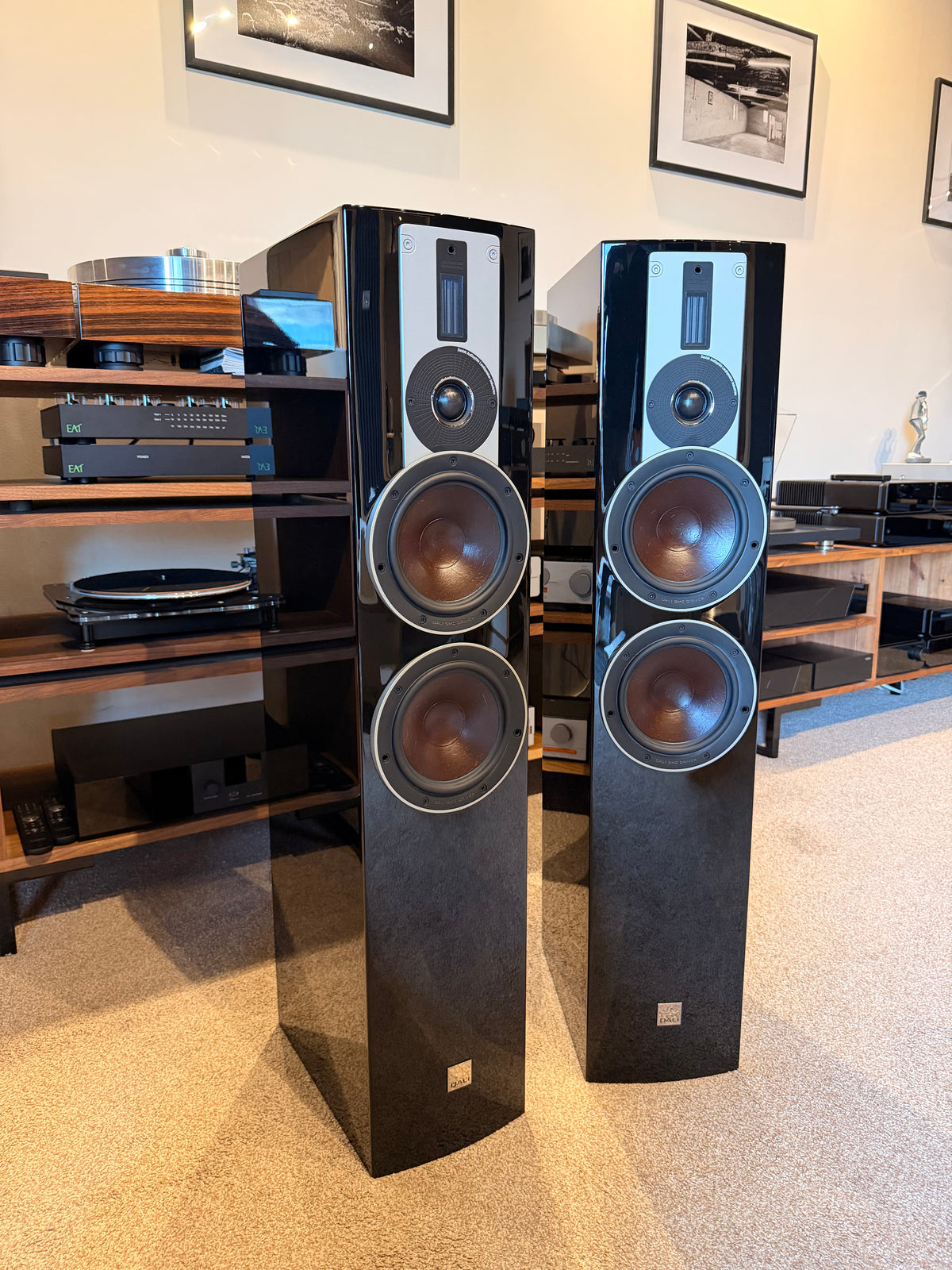 Clearance: Part-Exchange DALI Rubicon 6 (Gloss Black)