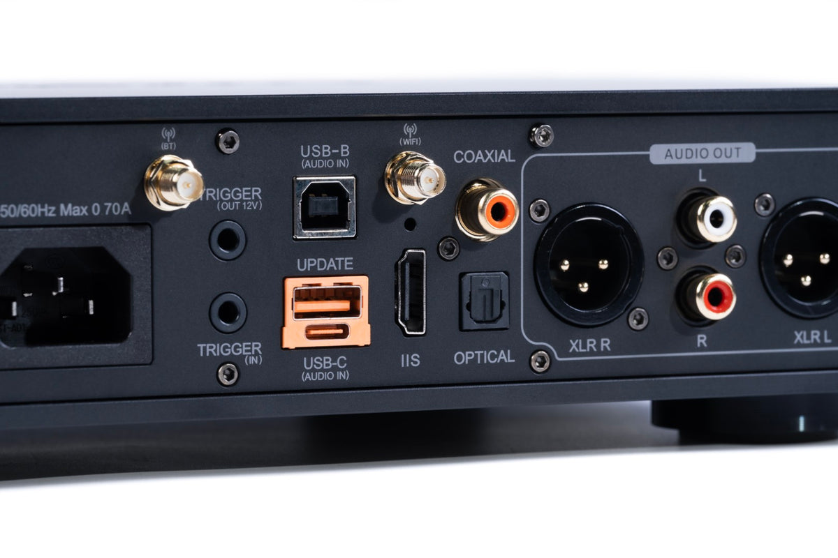 Luxsin Audio X8 Headphone Amplifier & DAC