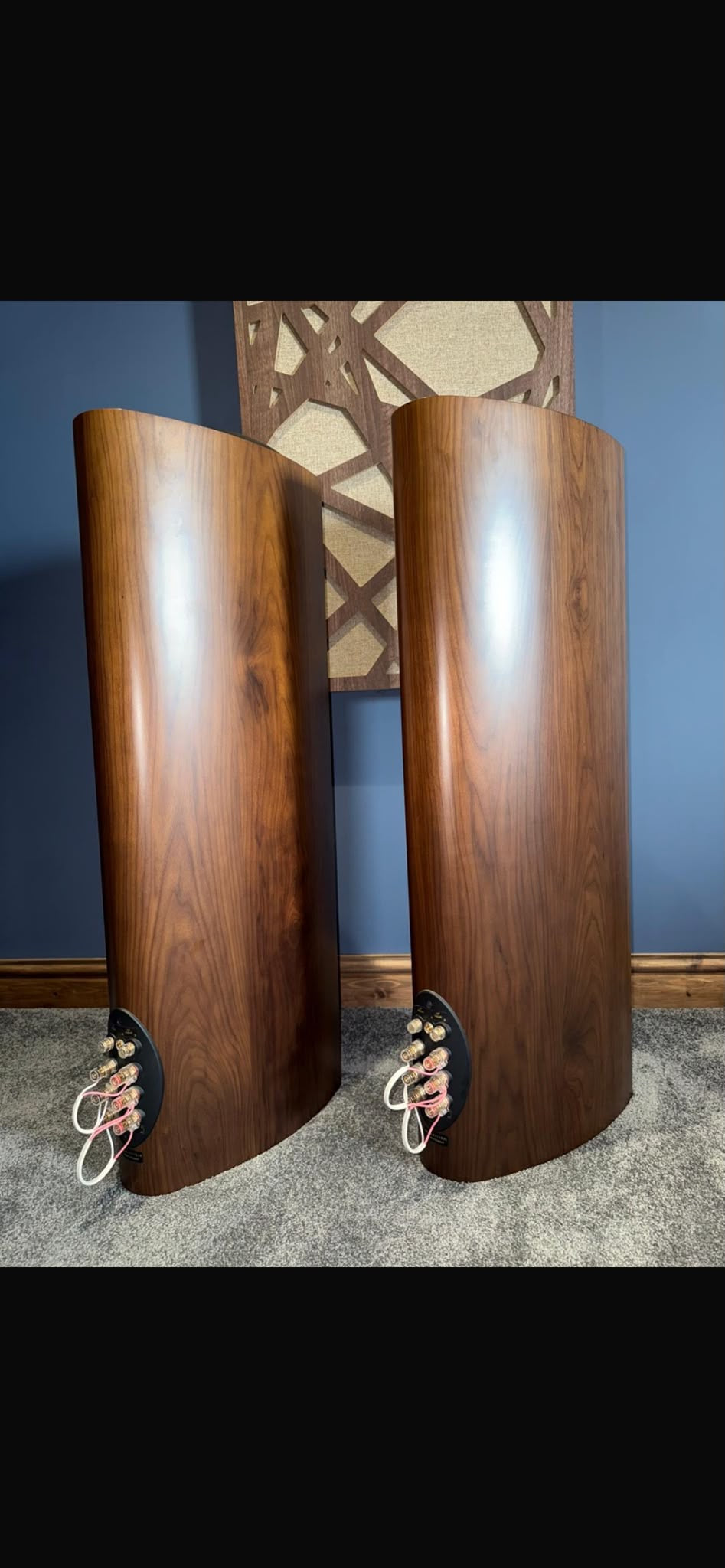 Clearance: KEF Reference 203/2 in Walnut