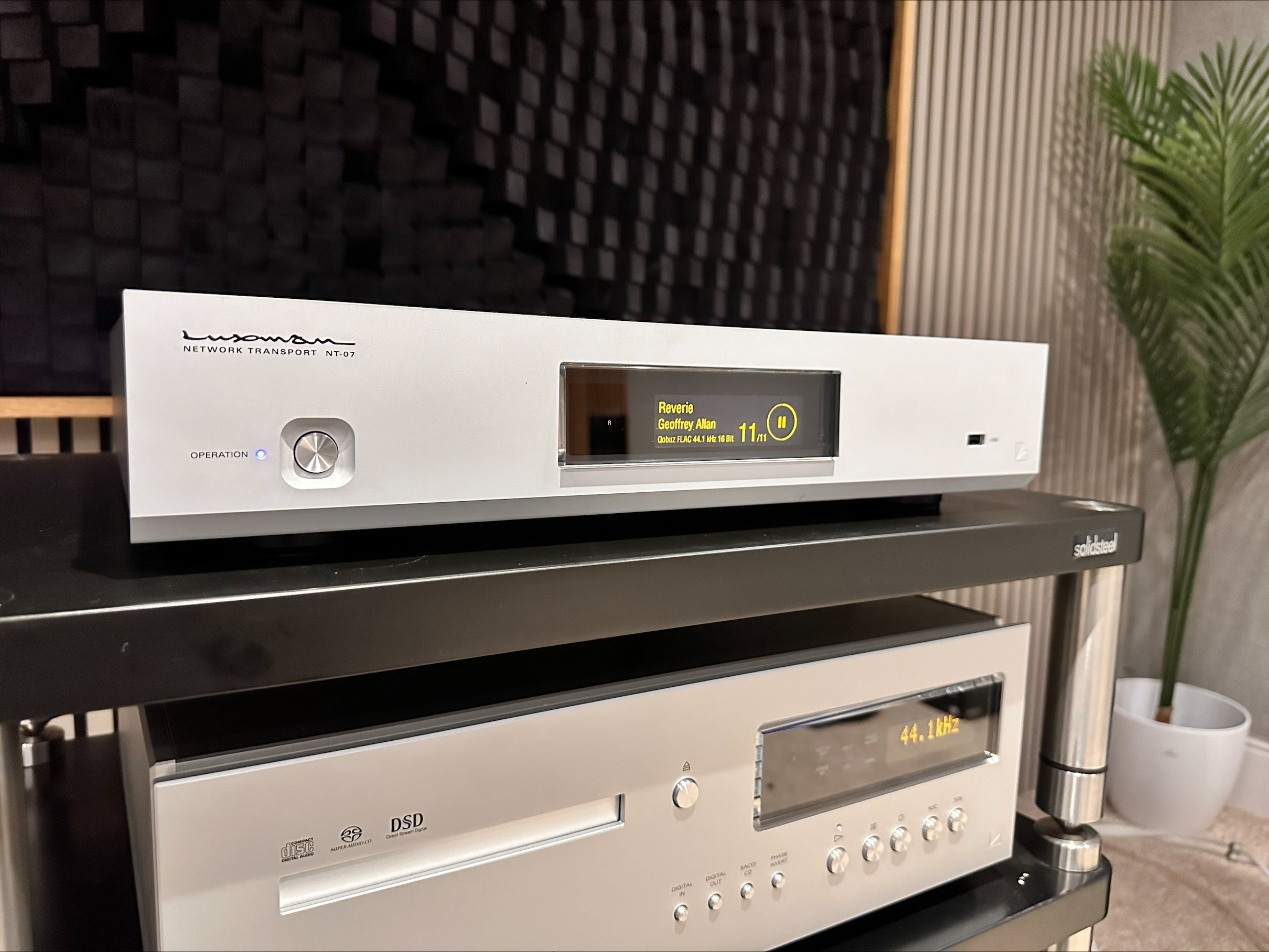 Luxman NT-07 arrives in the UK - now in our Reference Luxman system.