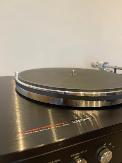 Clearance: Customer Return Luxman PD-151 MKII Turntable (Gloss Black)
