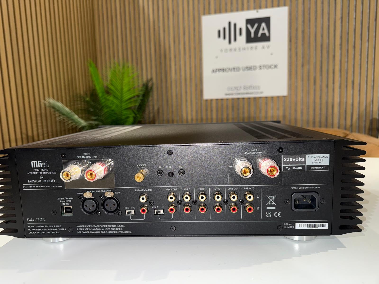 Clearance: Part-Exchange Musical Fidelity M6si Integrated Amplifier