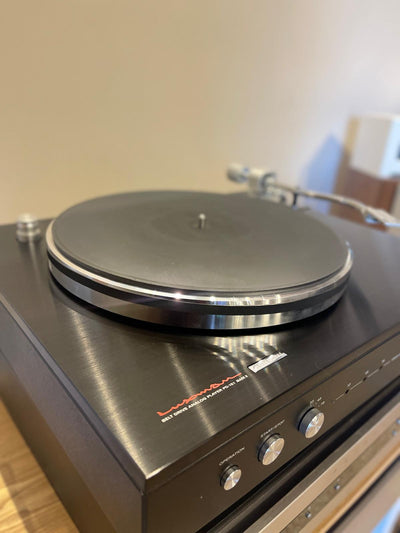 Clearance: Customer Return Luxman PD-151 MKII Turntable (Gloss Black)