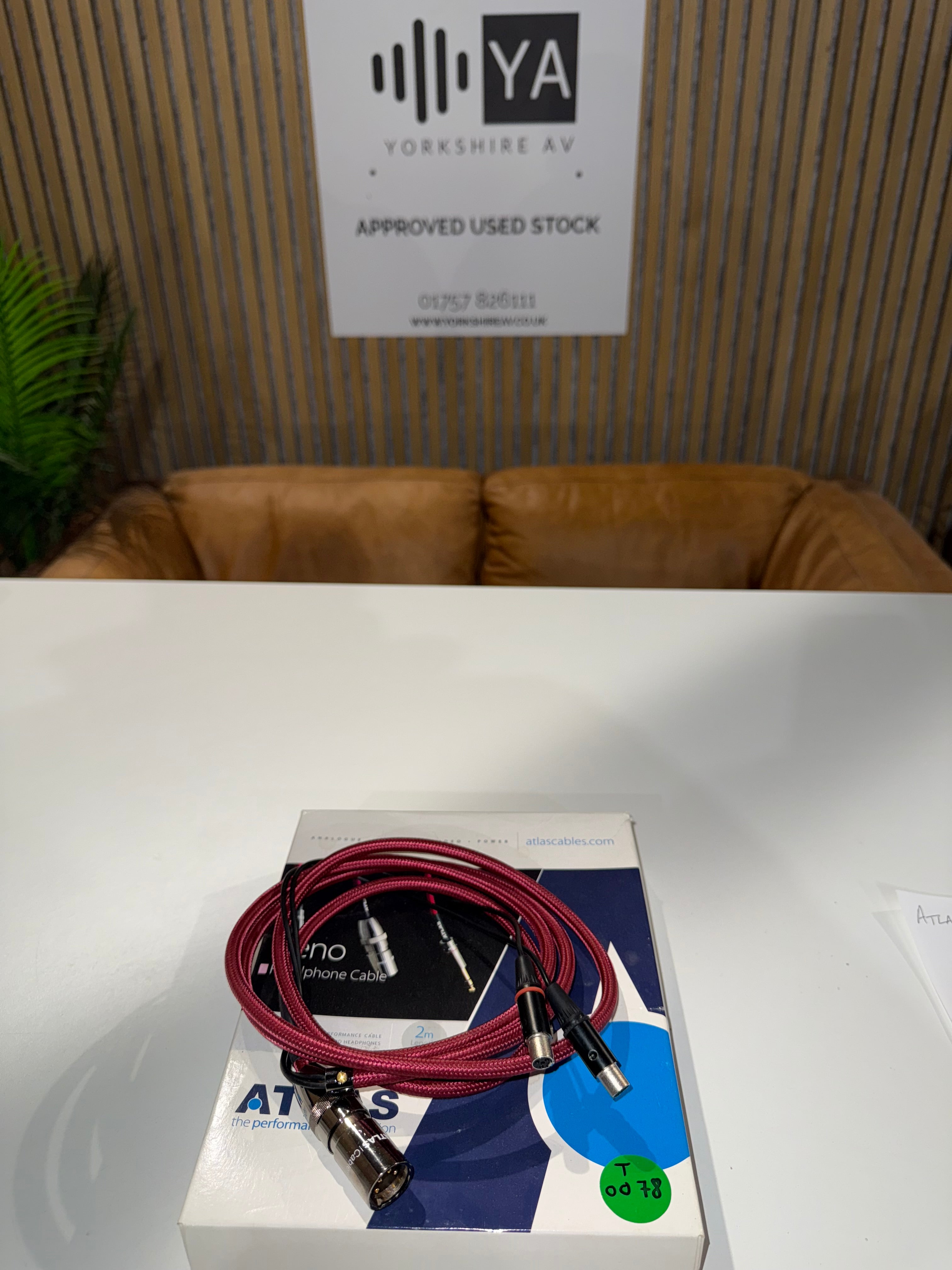 Clearance: ATLAS ZENO 1:2 balanced (XLR to mini-XLR) headphone cable 2m