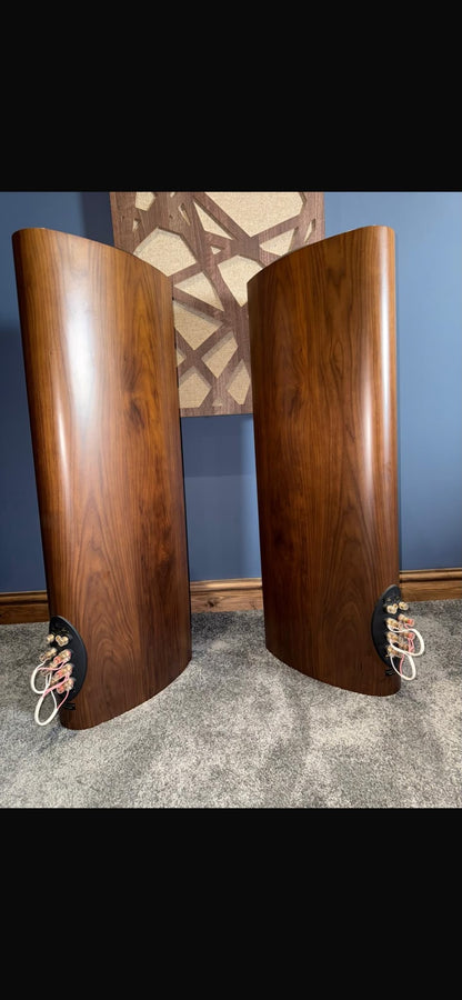 Clearance: KEF Reference 203/2 in Walnut