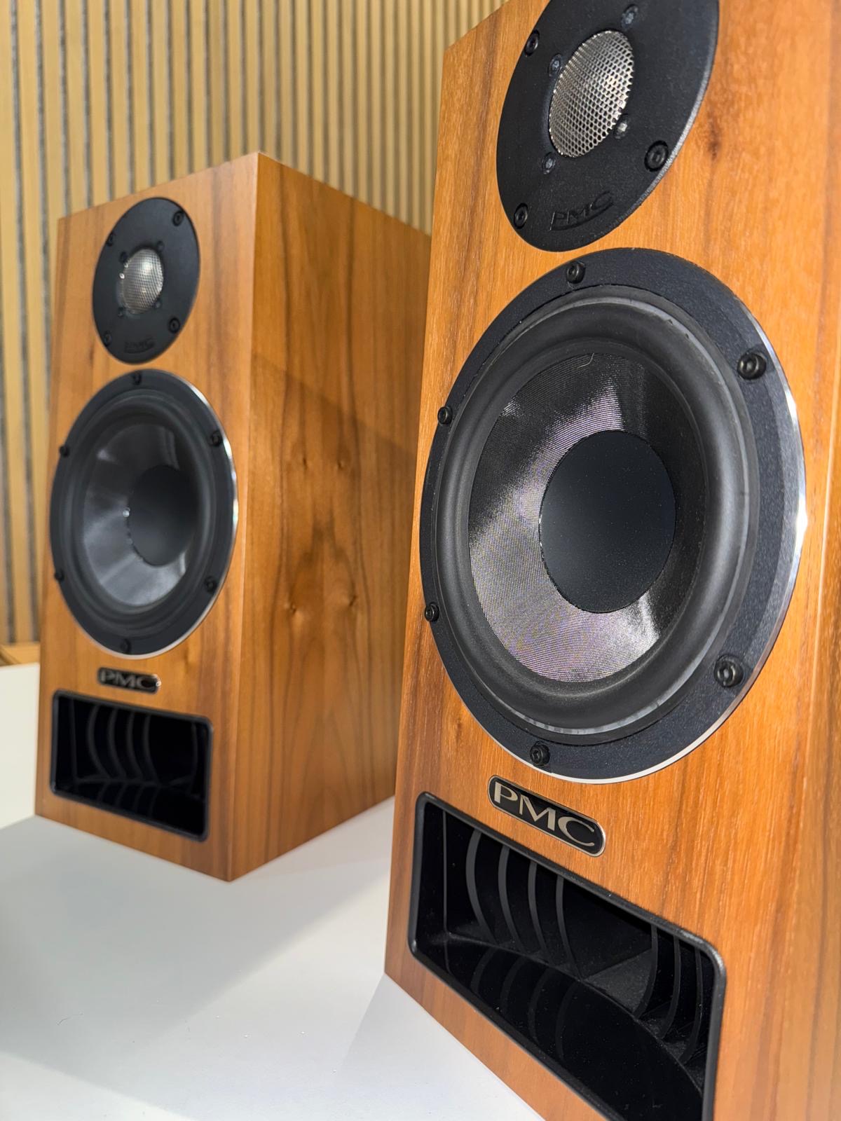 Clearance: PMC TWENTY5 22i in Walnut with matching stands
