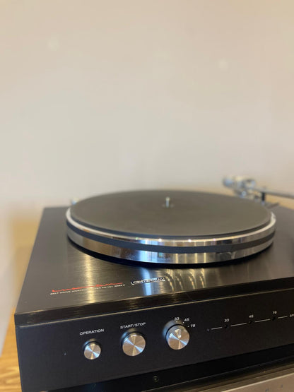 Clearance: Customer Return Luxman PD-151 MKII Turntable (Gloss Black)