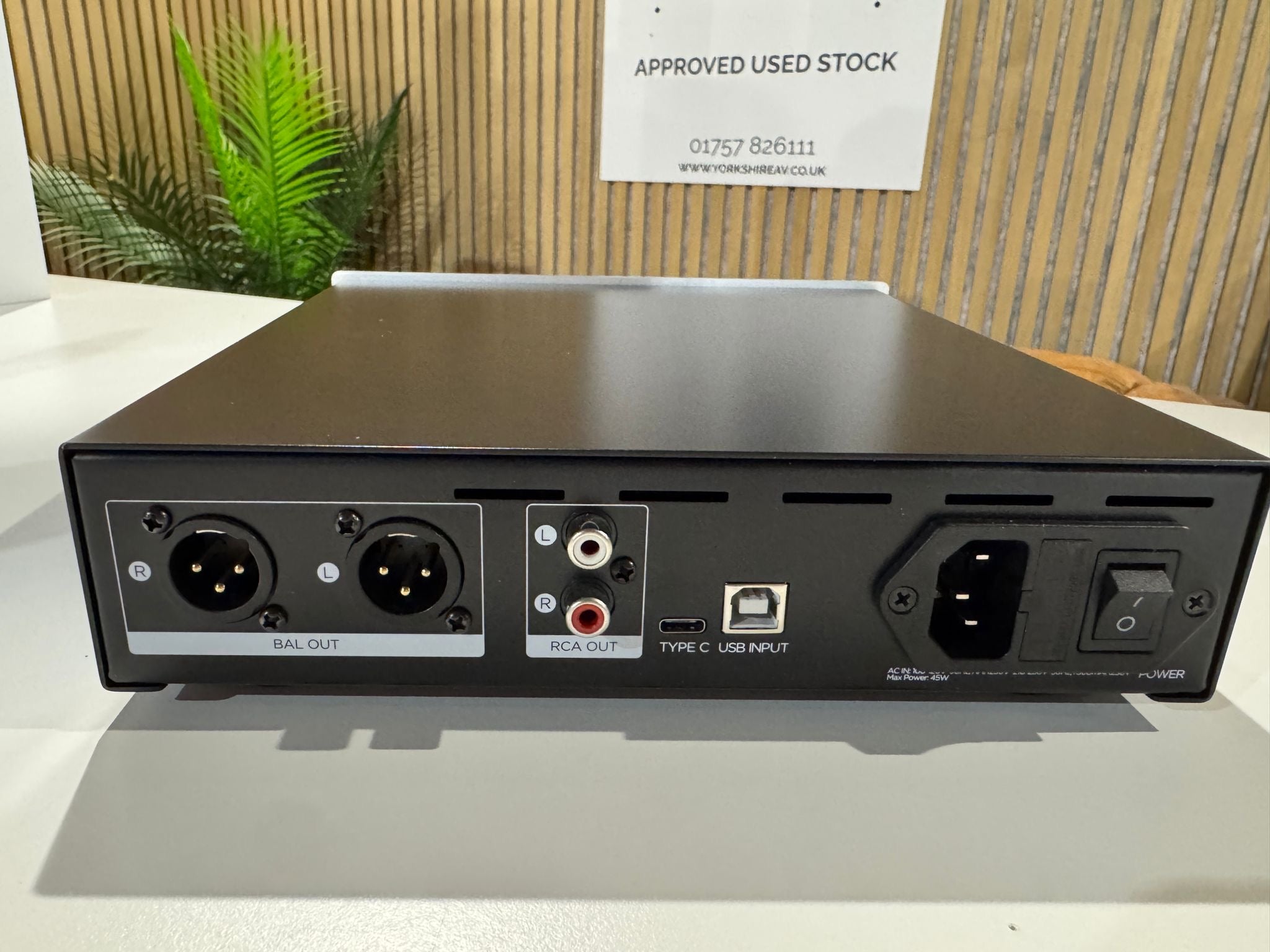 Clearance: Part-Exchanged HIFIMAN EF400 in Silver/Black