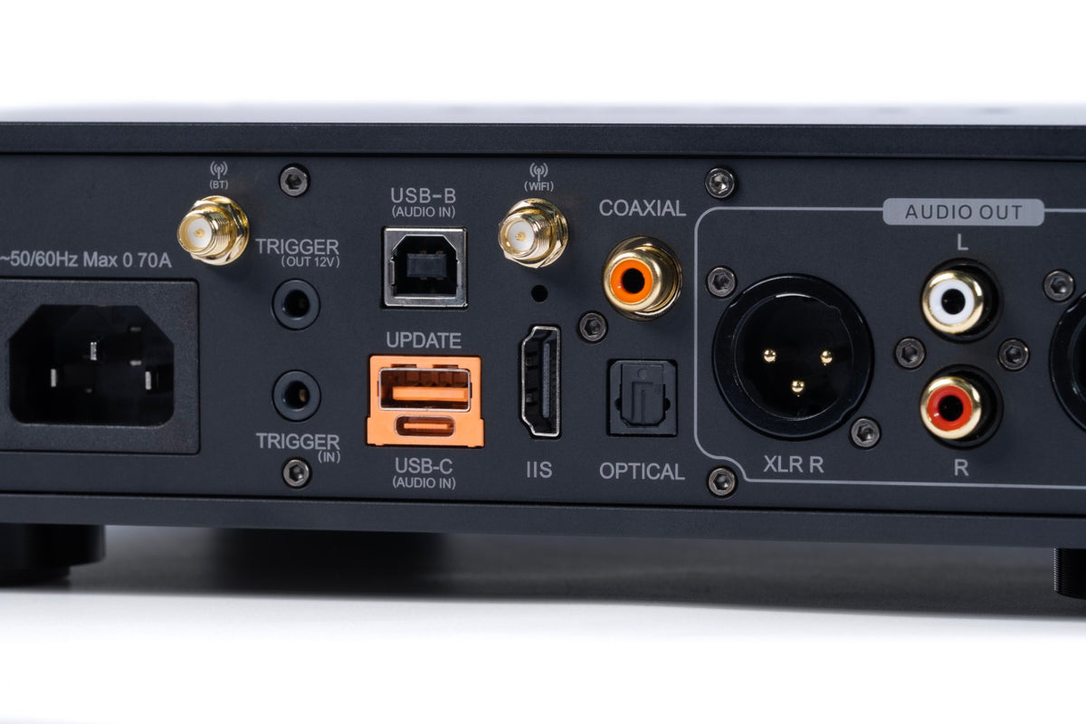 Luxsin Audio X8 Headphone Amplifier & DAC