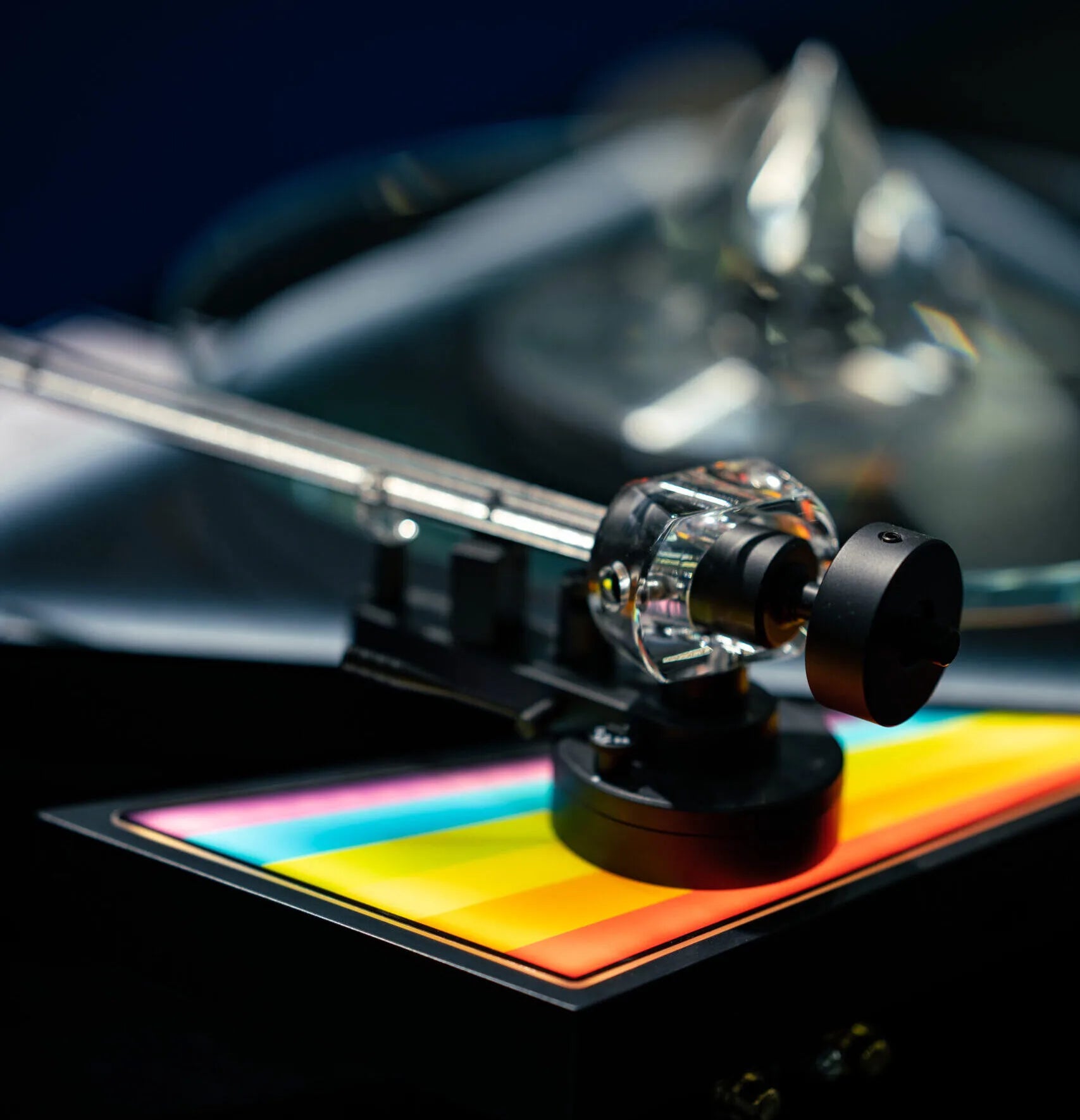 THE DARK SIDE OF THE MOON TURNTABLE