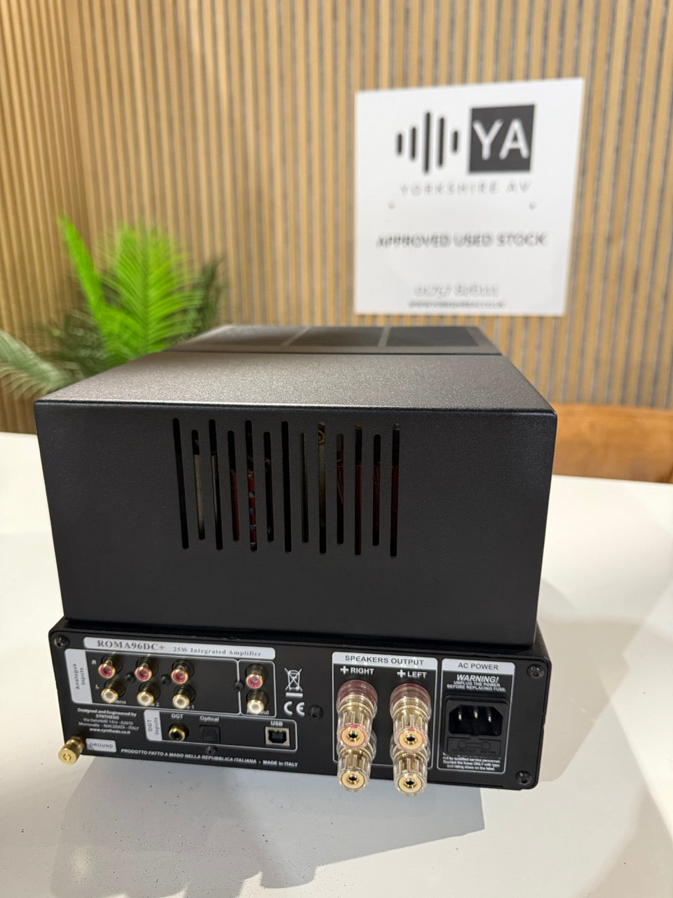 Clearance: Ex-Demonstration Synthesis Roma 96DC+ Integrated Amplifier & DAC (Black)
