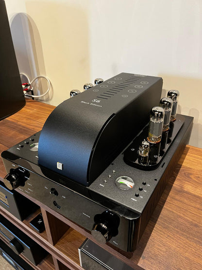 Clearance: Ex-Display Unison Research S6 Black Edition Valve Amplifier