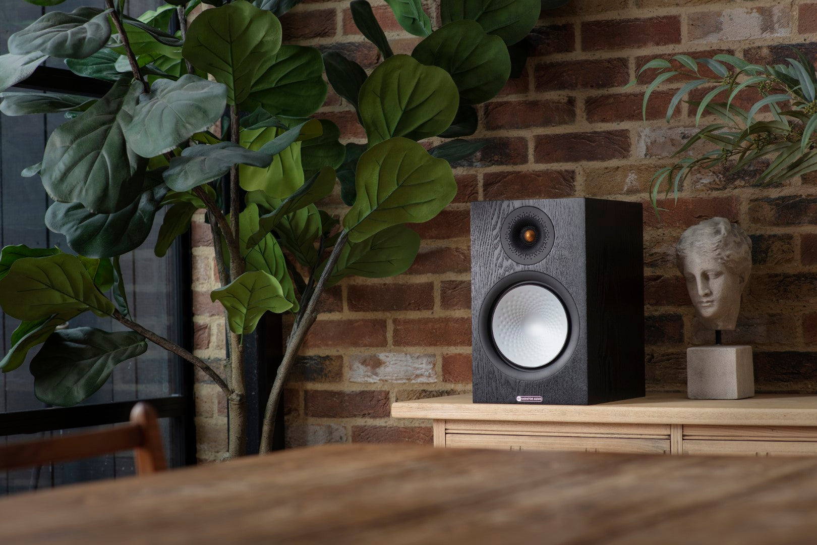 Monitor Audio Silver 100 7G Black Oak Bookshelf Speakers