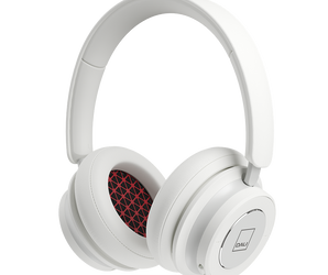 DALI IO-4 Chalk White Wireless/Noise Cancelling Headphones